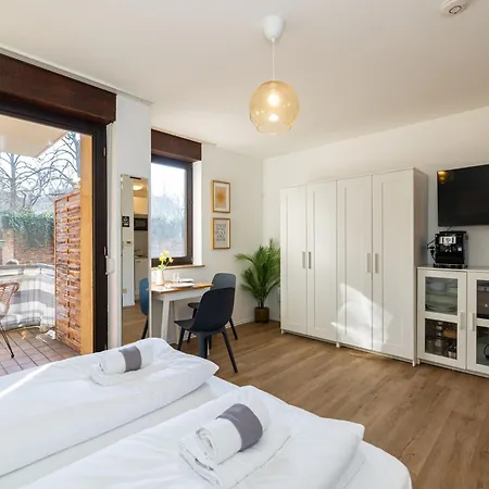 아파트 Nette Mit Terrasse 뷔르츠부르크