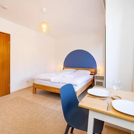 Nettes Mit Terrasse Apartament