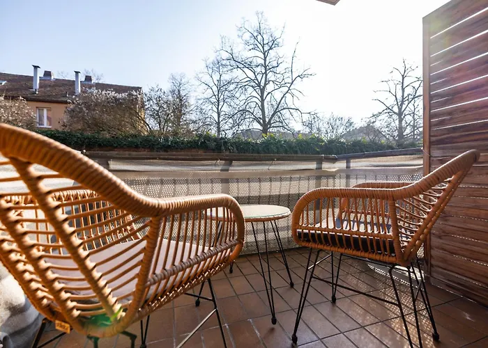 Nette Mit Terrasse *